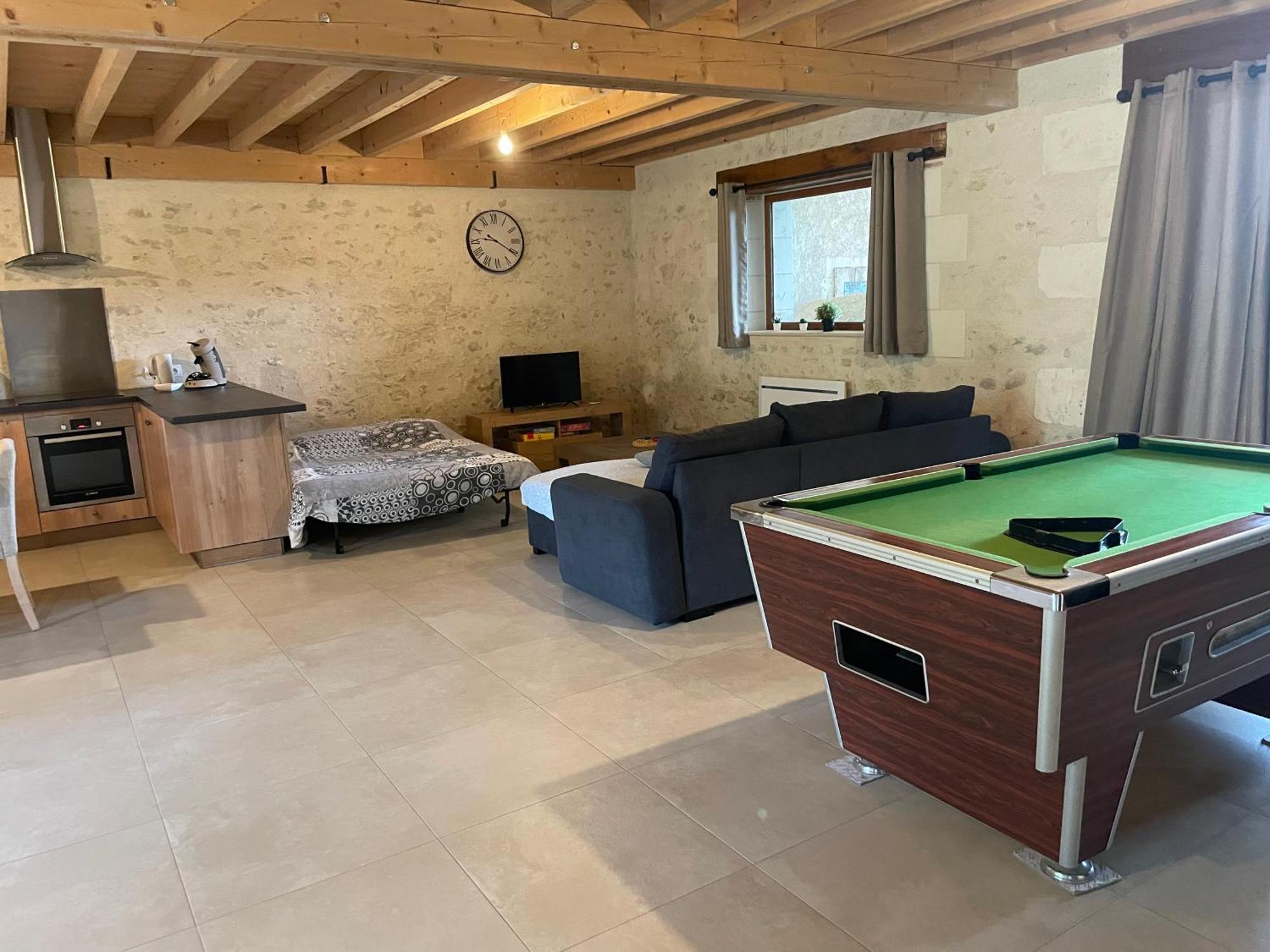 Ancienne Grange Renovee Betz-le-Chateau